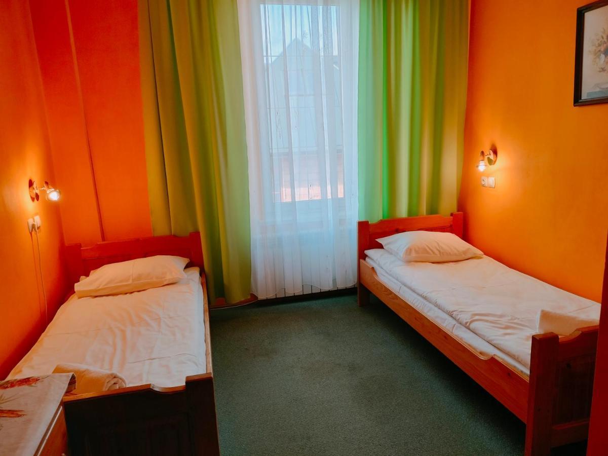 Willa Flora Krynica Zdroj Buitenkant foto